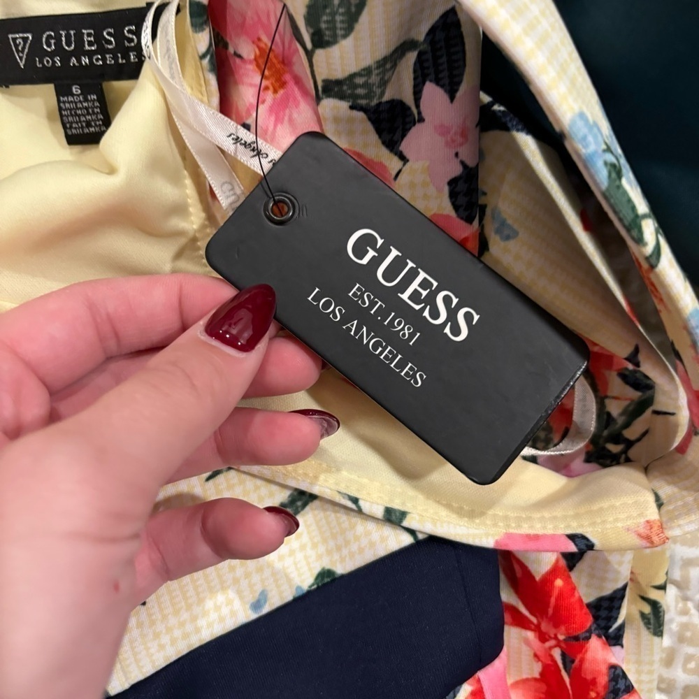 GUESS FLORAL DRESS - Picture 10 of 11